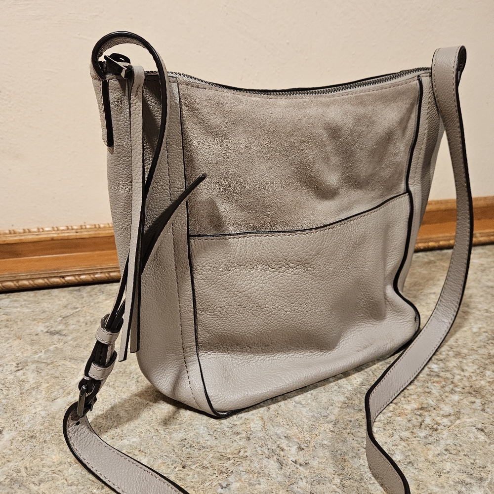 Vince Camuto crossbody/shoulder bag